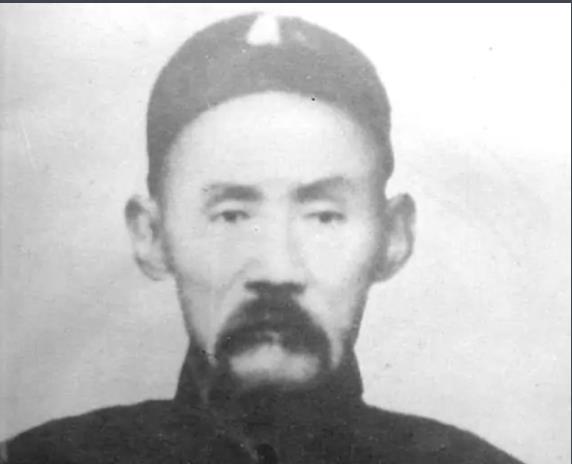 清廷“大内高手”武功有多高？许世友上门切磋武艺，能够躲避枪子