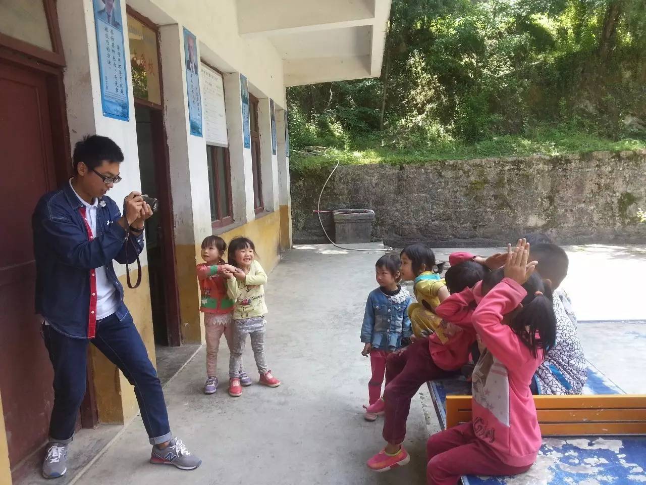 古天乐捐赠的“希望小学”被废弃，和当地教育事业发展有关吗？