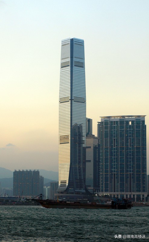 香港环球贸易广场多高香港环球贸易广场图片及地址