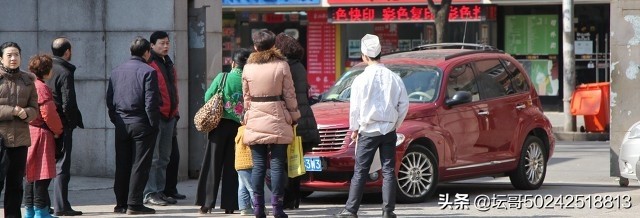 一场风波在下班后，保安第一天上班就遇上了