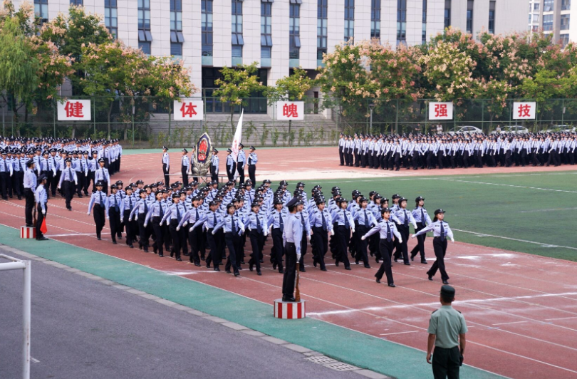 浙江警察学院公布关键分数线，女生高出男生40多分，都能去985了