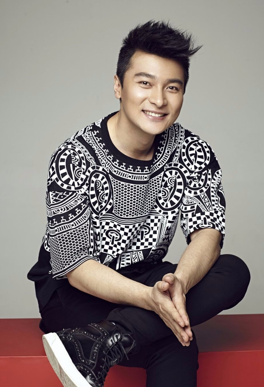 "小刘德华"贺刚,为何让北漂父母一度泪洒京城?