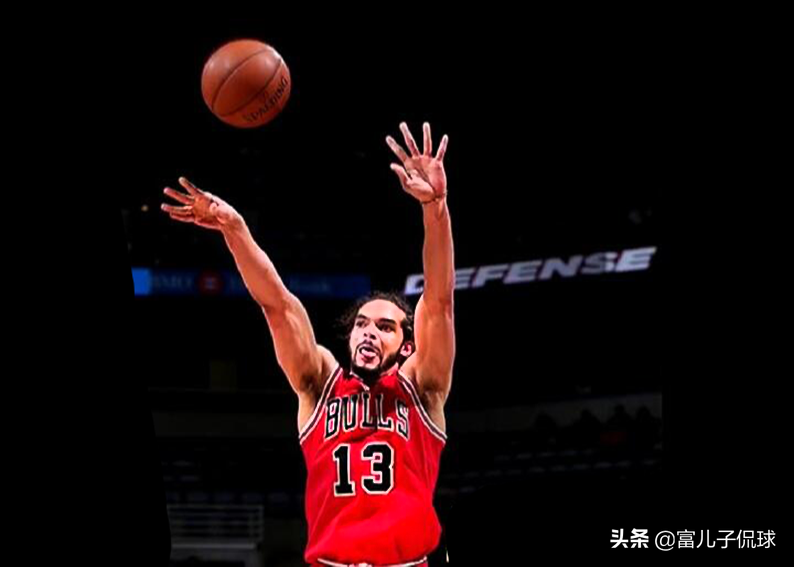 吉尔克里斯特(NBA奇葩的投篮姿势，你会想到谁？)