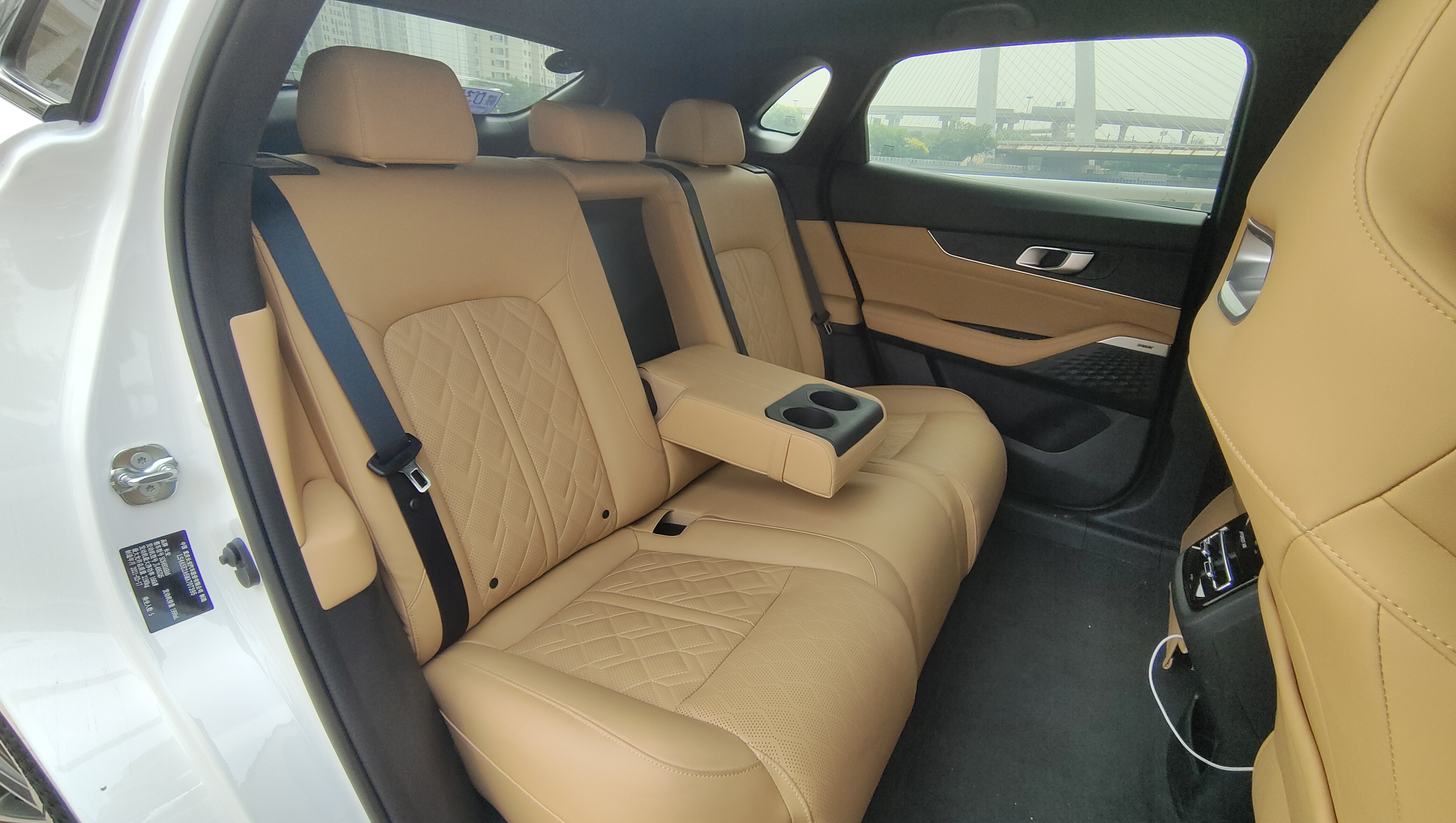 不到20万大五座中型SUV，长安UNI-K能跟冠道拼一拼吗？