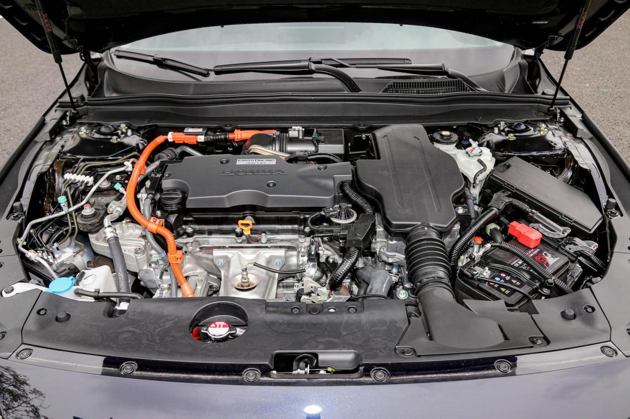 开完本田雅阁，再换上大众迈腾，车主：终于明白日系与德系的差距