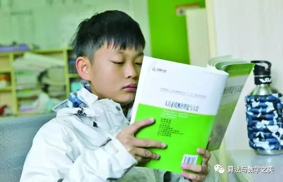 7岁自主创业、11岁机器人比赛冠军，南京大学自考毕业了