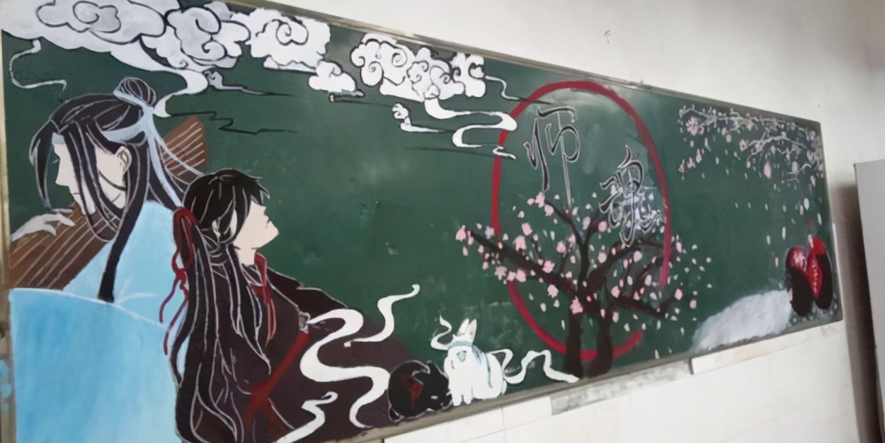 小学生黑板报走红，老师看后舍不得擦掉，网友：简直是神笔马良