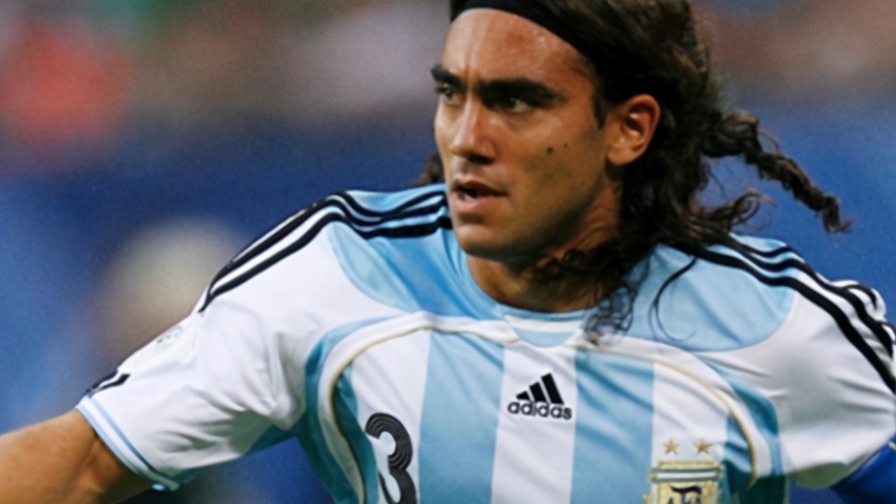 胡安索林前阿根廷队长退役后形象大变如同世外高人