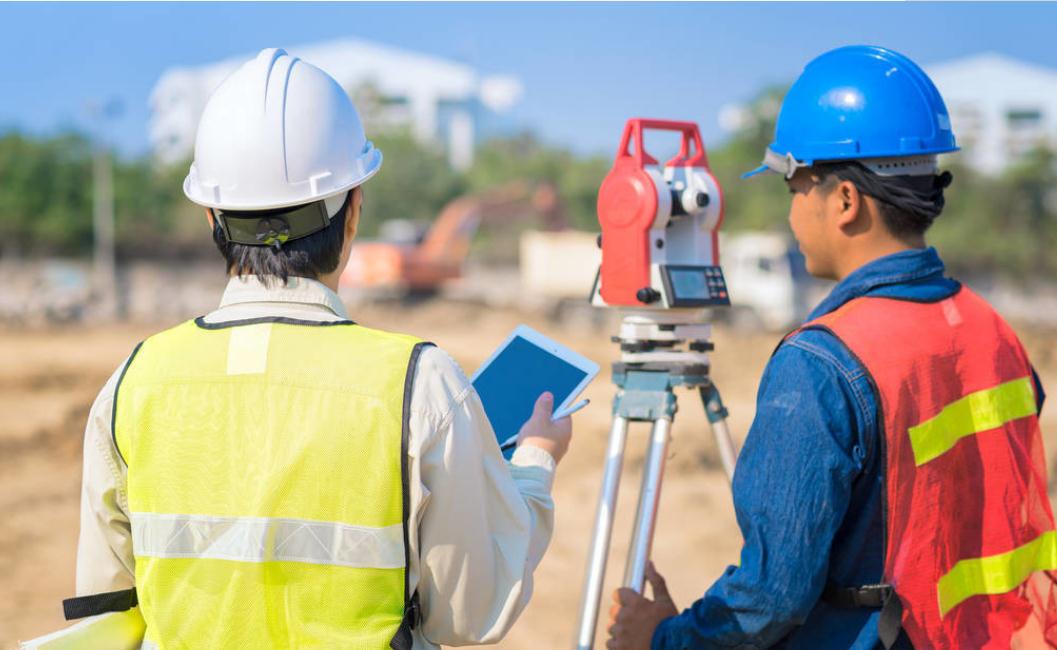 学“土木工程”只能下工地？考上这4所大学，毕业后国企抢着要
