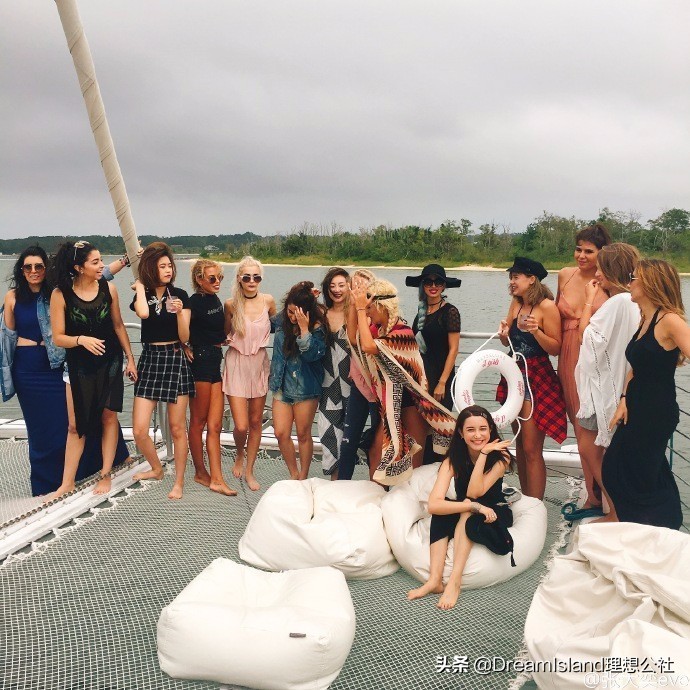 淘宝第一网红张大奕，为什么她店里的衣服这么好卖？