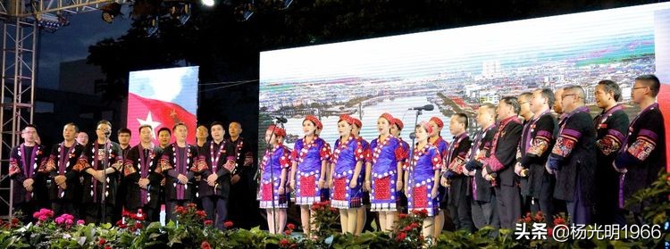 施秉一中：唱响青春   舞动人生