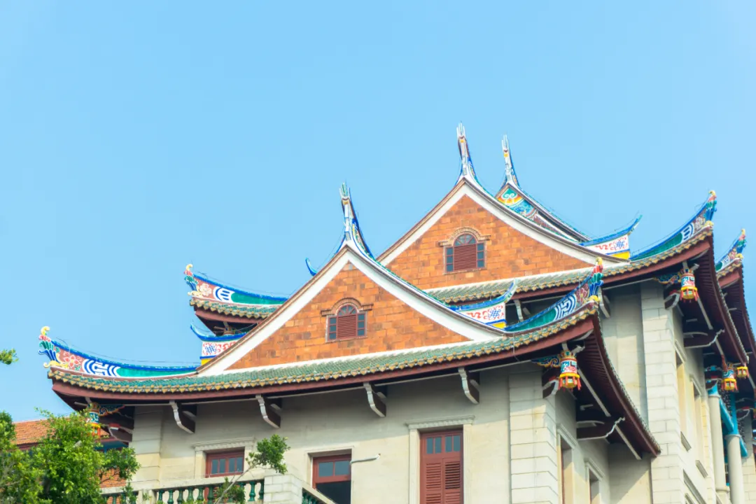 总书记亲致贺信！这座“最宠学生”的大学有多牛？