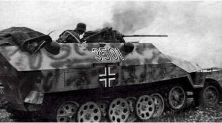 1944年德国虎王坦克王牌指挥官卡尔·鲍曼一战击毁敌军57辆坦克