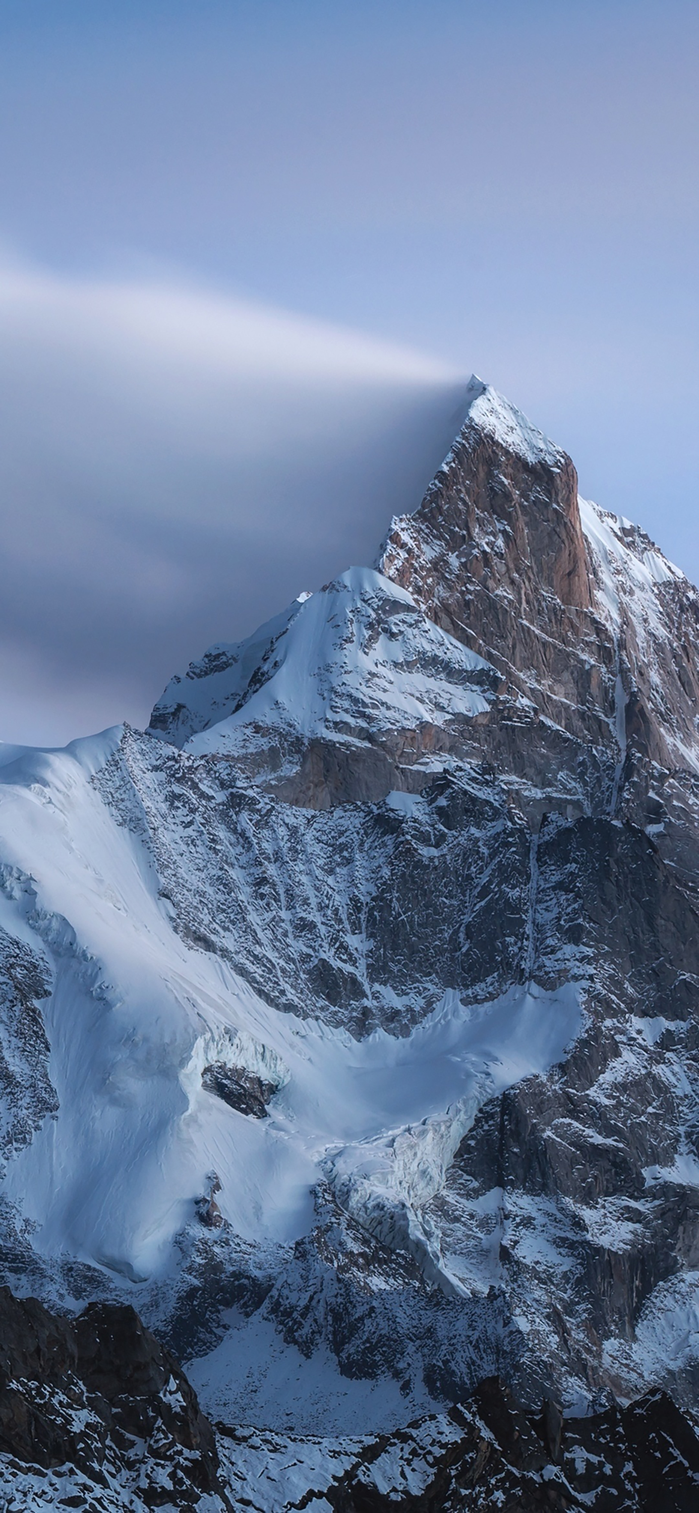 雪山壁纸︱沿途有风景，背后有阳光