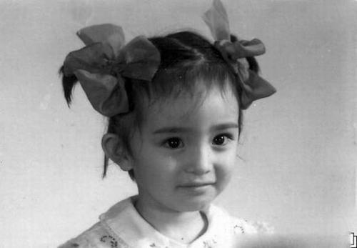 杨幂的豪放情史：征服3名男星，成为50亿资本大佬，自称前任人脉