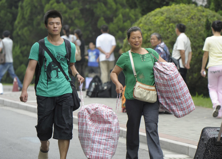 大一新生开学是否要带“被子”？学姐告诉你答案，避免吃亏