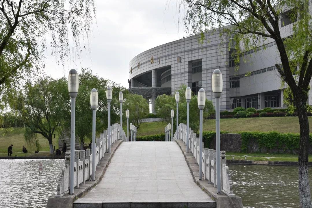 打破国外技术垄断，成果登上新华社，安徽这所