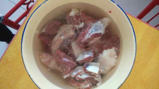 炖煮羊肉用什么调料好？清汤羊肉怎么做才好吃？答案终于来了