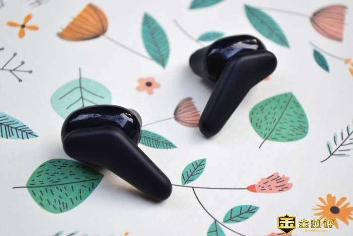 「金测评」雷柏i100TWS蓝牙耳机：百元耳机最酷价值