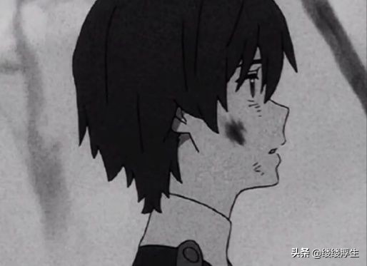 很现实的句子：愿那些被爱的人终有一天学会爱别人，不再那么自私