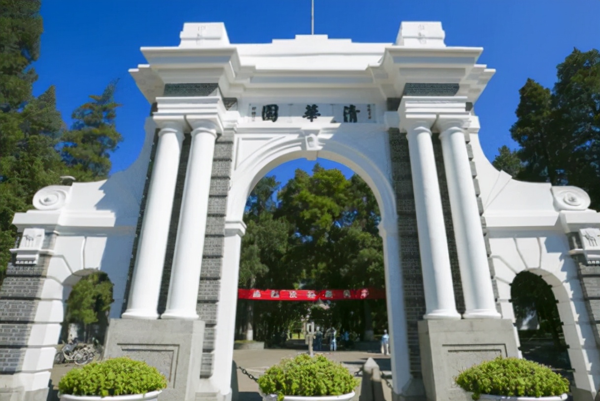 中国百强高校大洗牌，浙江大学排名略逊南京大学，中科大进步明显