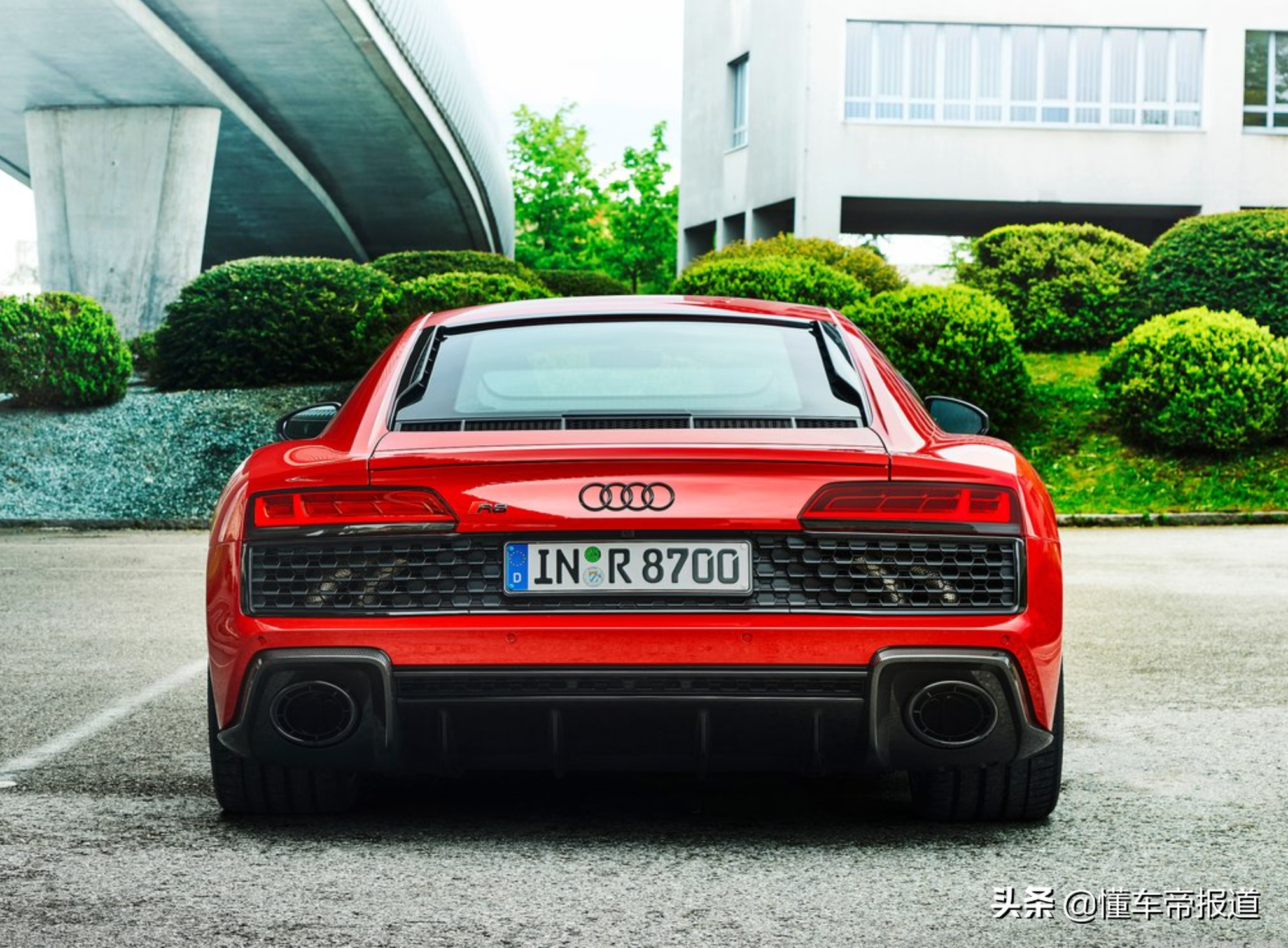 新车 | 约合人民币111万元,新款奥迪r8后驱版来了!3.7秒破百