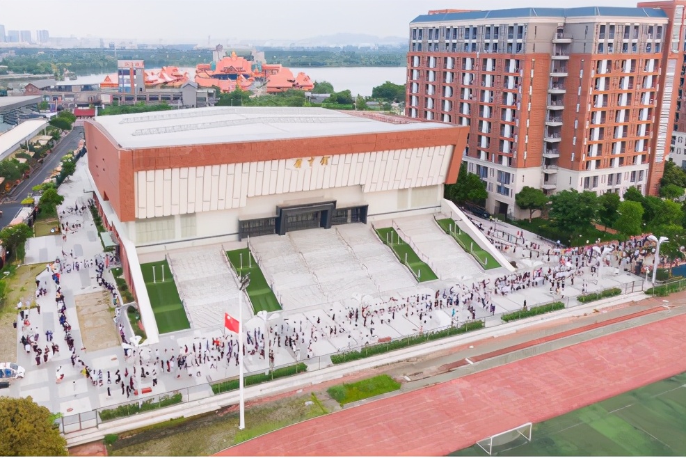 紧急！大学2万师生隔离，同名的新华学院全国还有2所，均为民办