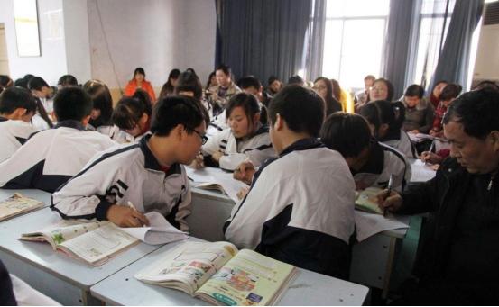 南京大学、武汉大学谁实力更强？两所名校“对决”，4个差距明显