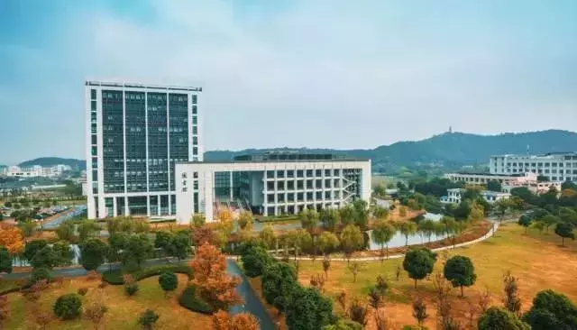 苏大、南财、西浦、苏科大招生咨询！志愿填报、专业规划统统解决