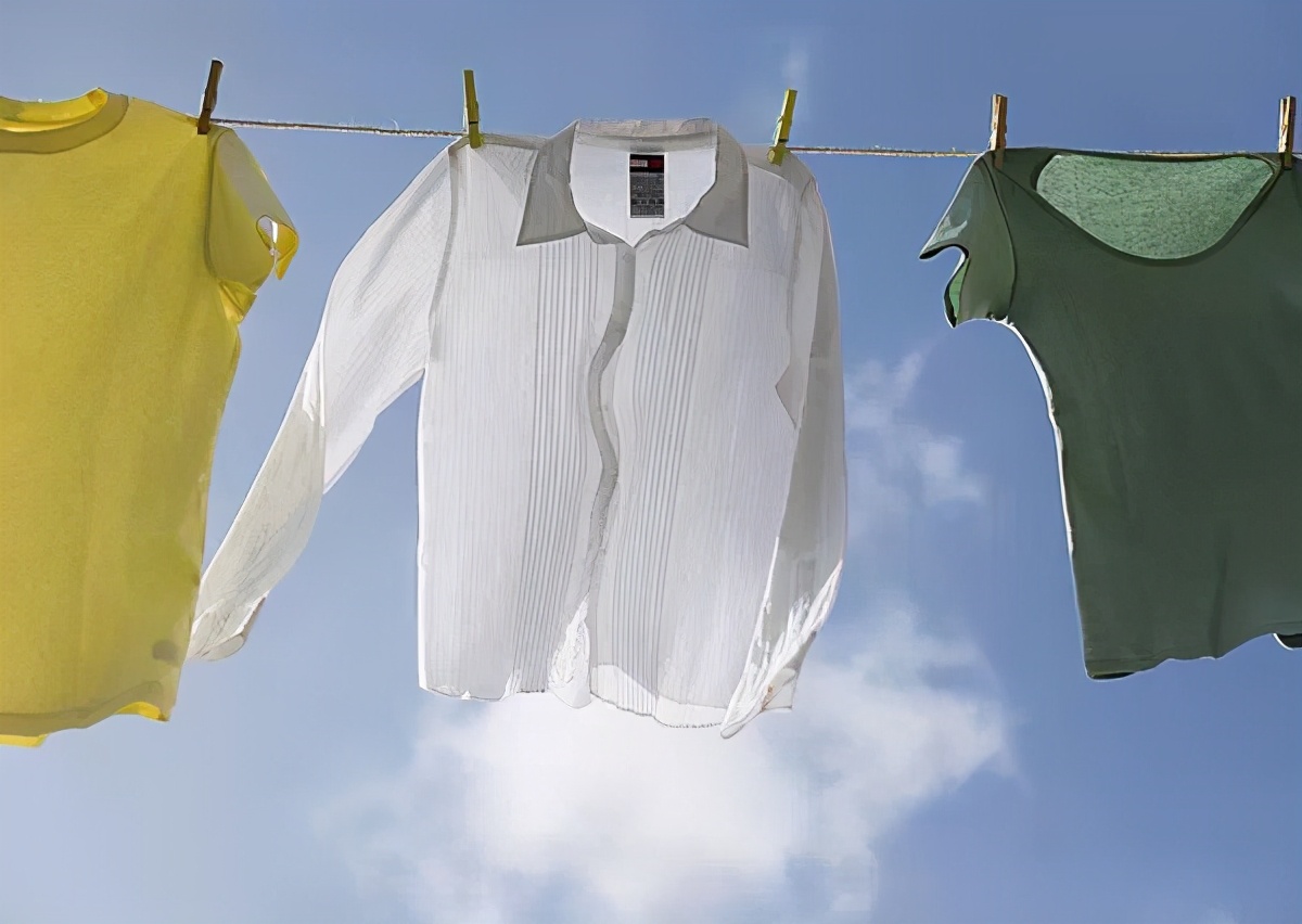 《生活妙招》如何快速清洗衣服上的笔印，一招解决