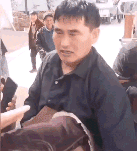 “一人得道，鸡犬升天”，朱之文“疯狂”的一家