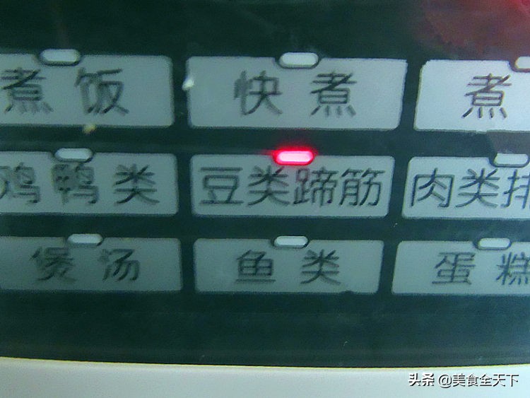 猪身上莫过于猪耳朵有嚼劲了，凉拌猪耳朵你做对了吗？