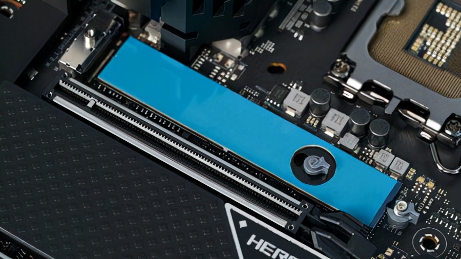 ROG MAXIMUS Z690 HERO 主板评测：Alder Lake处理器的高配伴侣