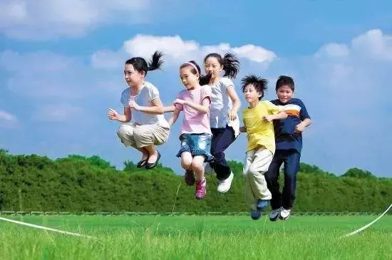 想要孩子长得高，牢记儿科医生教你的4个小妙招