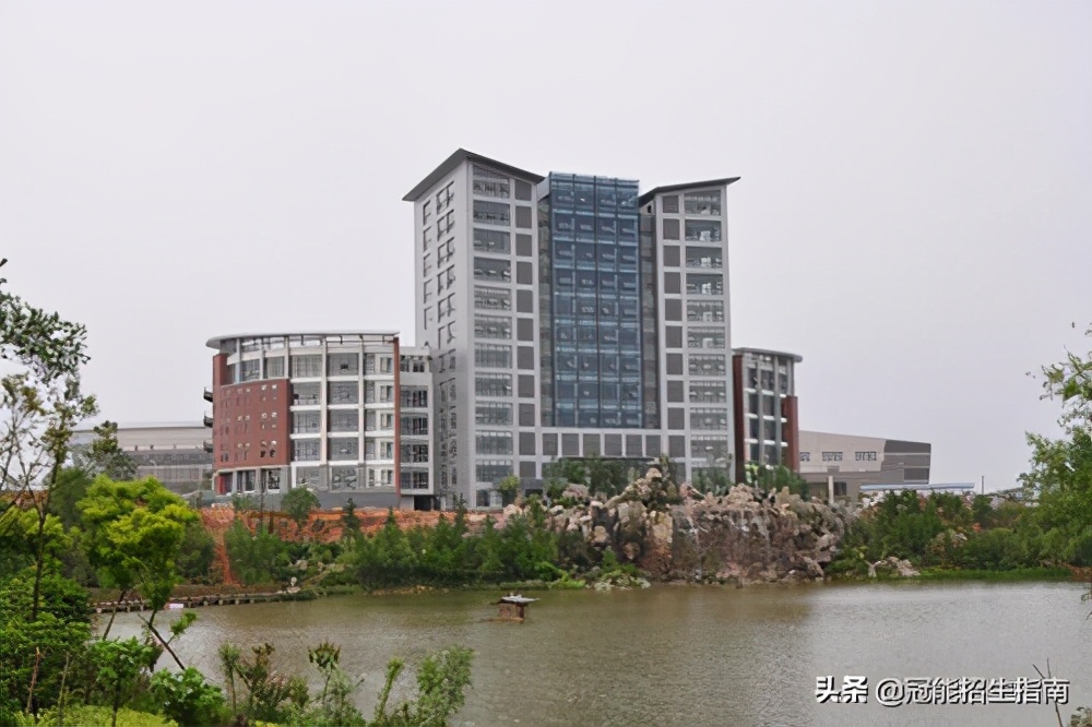 成都记算计学校（成都计算机学校中专）