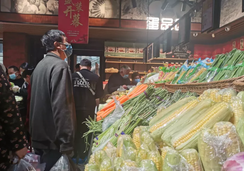 奔走相告!“华豫佰佳国槐街店”开启盛世华章