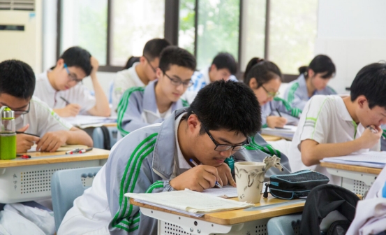 高考结束后“试卷”放哪？为何不发给考生，知道答案后你可能不信