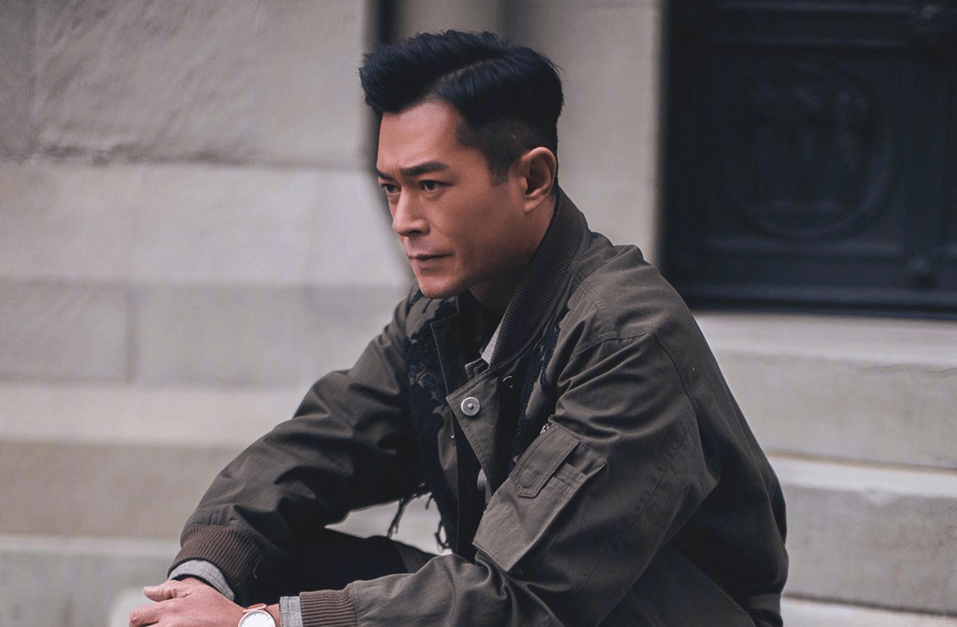 古天乐曾捐赠111所学校，而10年前这所希望小学，如今却彻底荒凉