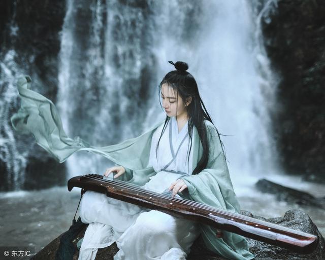 这些琴诗（带琴字唯美的句子）