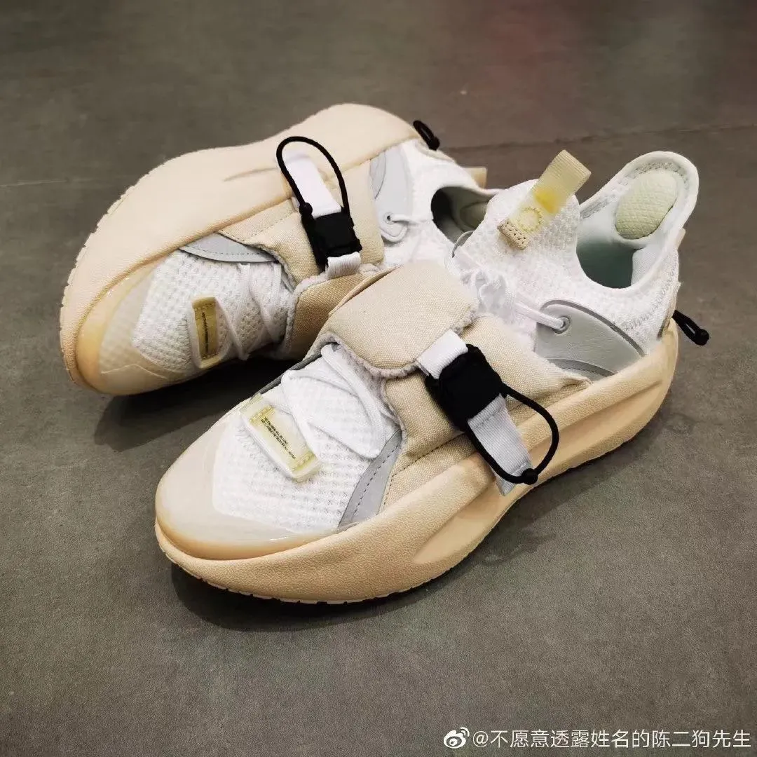 GD x Nike 雕花小“皮”鞋曝光,造型是否出乎你的意料?