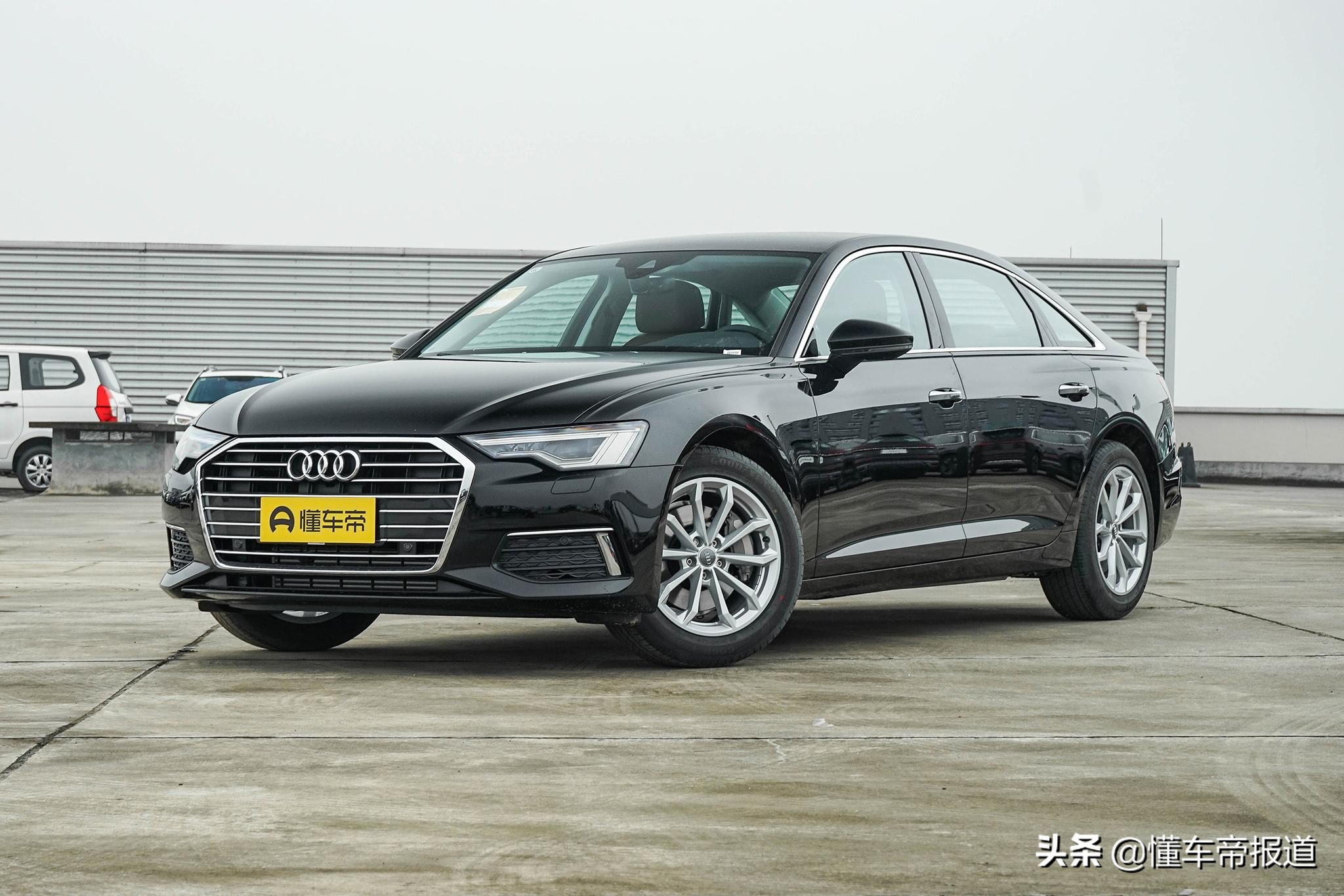 新车 </p><p>　　 2022款奥迪A6L正式上市，售41.98万起，提供更多个性化选装