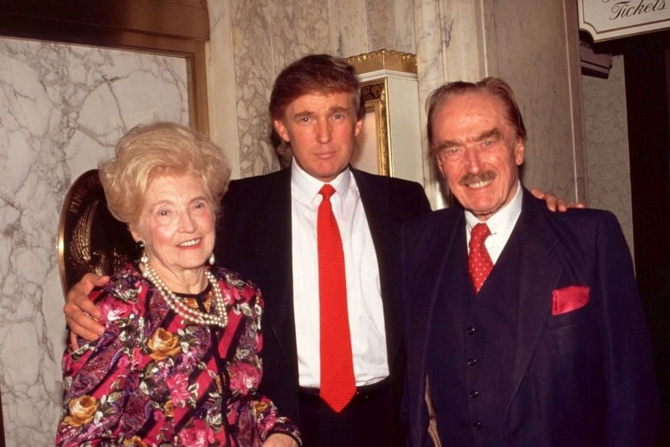 特朗普的传奇人生：他是地产富二代，娱乐明星，也是美国总统