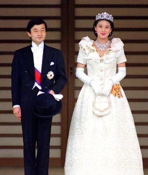 美智子：被婆婆良子高压统治41年，晚年化身恶婆婆，折磨儿媳雅子