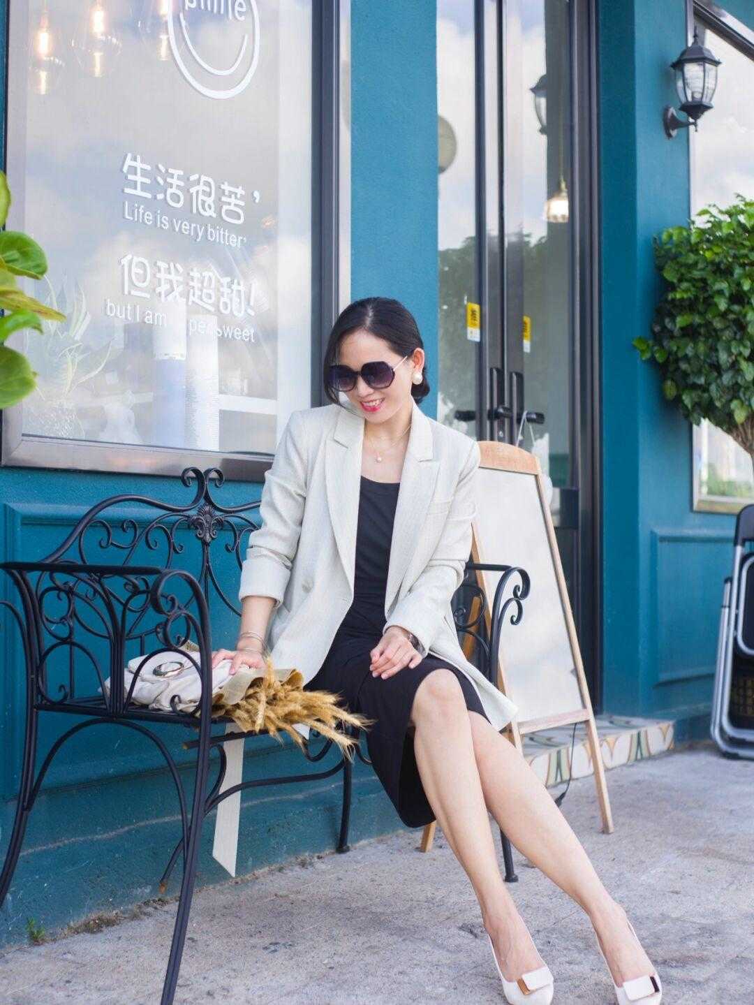 西服不要光选黑色(西服不要光选黑色好看吗)