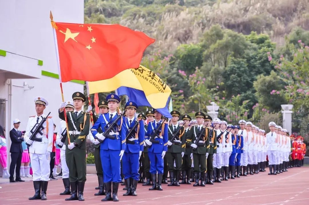 投资10亿，坐标布吉，这是一所被低估的宝藏学校