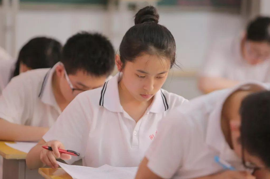 这5类学生无需参加高考，可直接“保送”大学，网友：比高考难