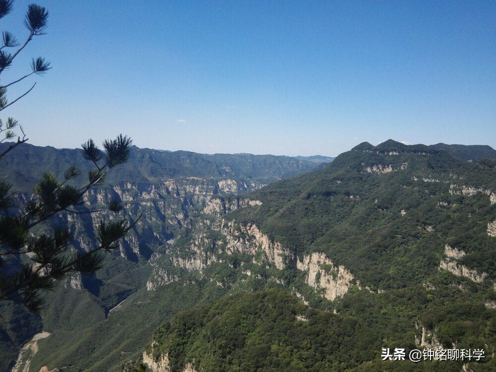 中国第一鬼村“封门村”有多神秘？主播夜闯鬼村，晚上又报警求救