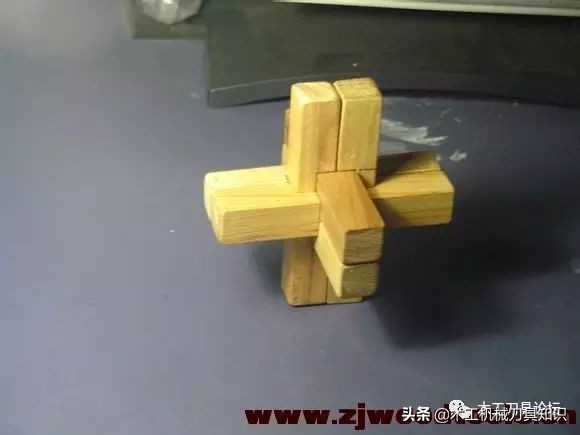 鲁班锁用柱黄金搭档，二十柱可拼四百式详细流程
