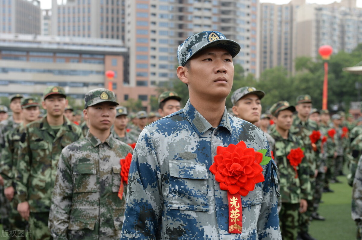 一人祸害三代，安徽大学生拒服兵役被罚4万元，2年内不能复学