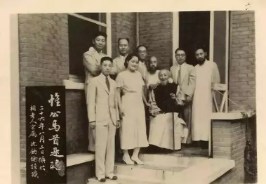 他是复旦大学创始人，用时100年一心为国，最后却感叹自己像条狗